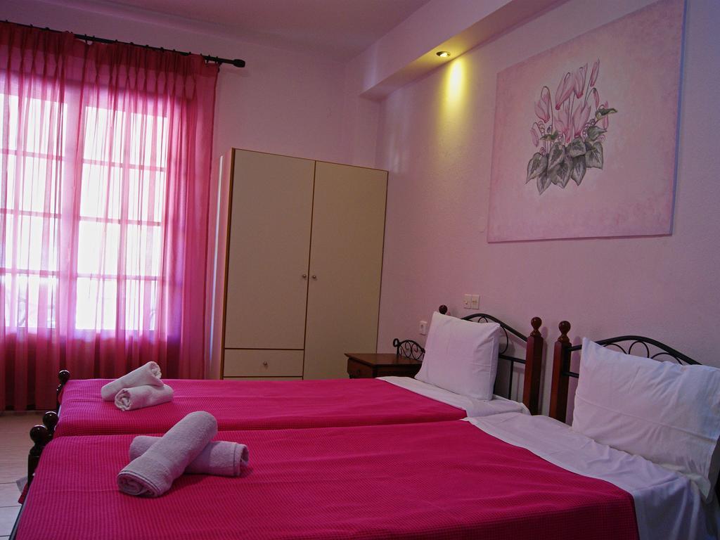 Iliotropio Studios Loutra Edipsou  ภายนอก รูปภาพ